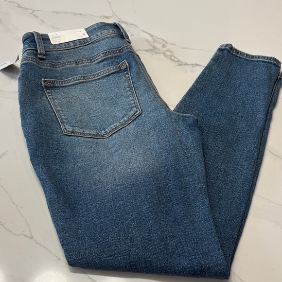 Maurices Pants - Maurices VINTAGE MID rise Blue Skinny Jeans